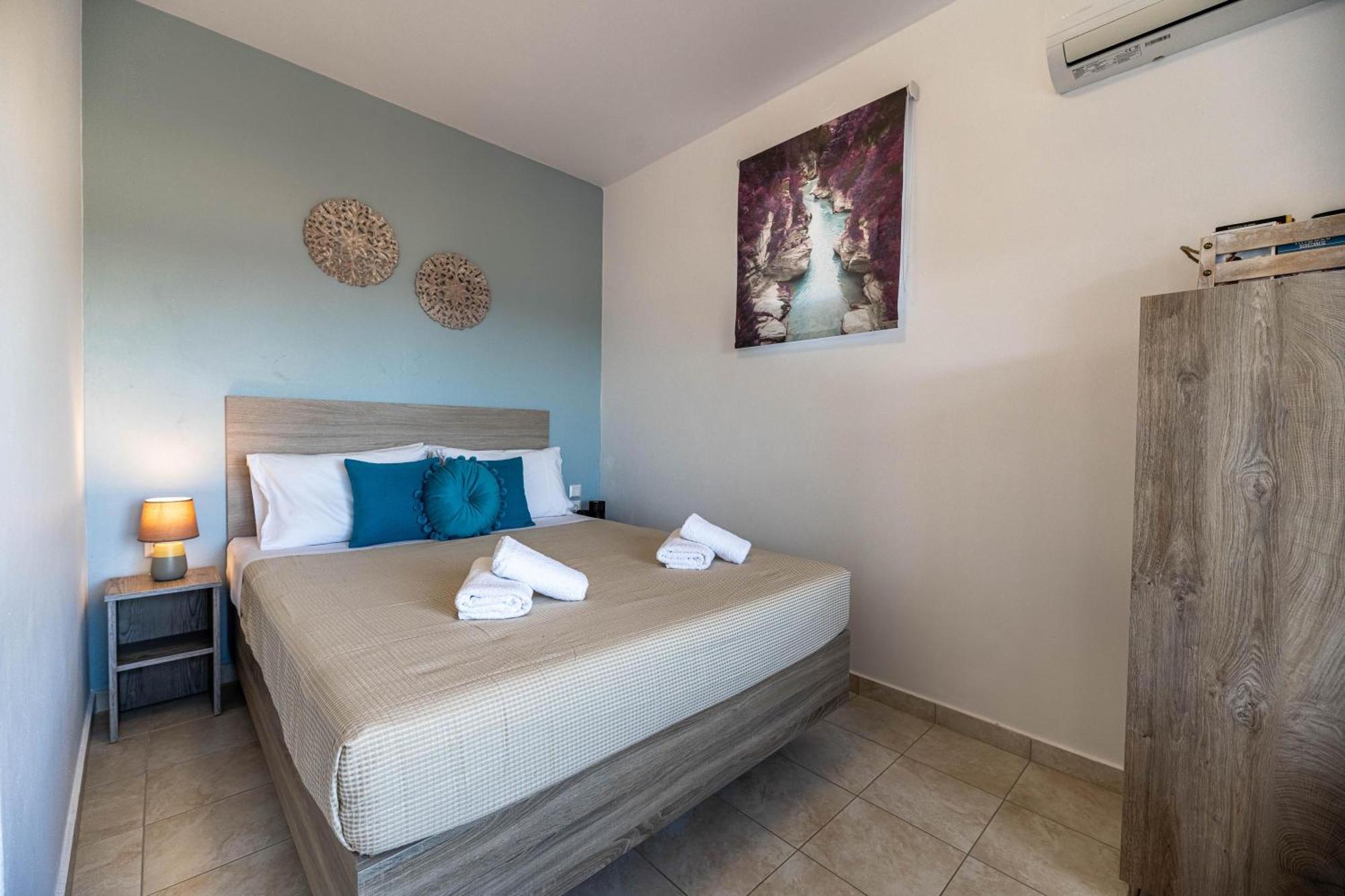 Aperanto Galazio Apartment Archangelos  Eksteriør bilde