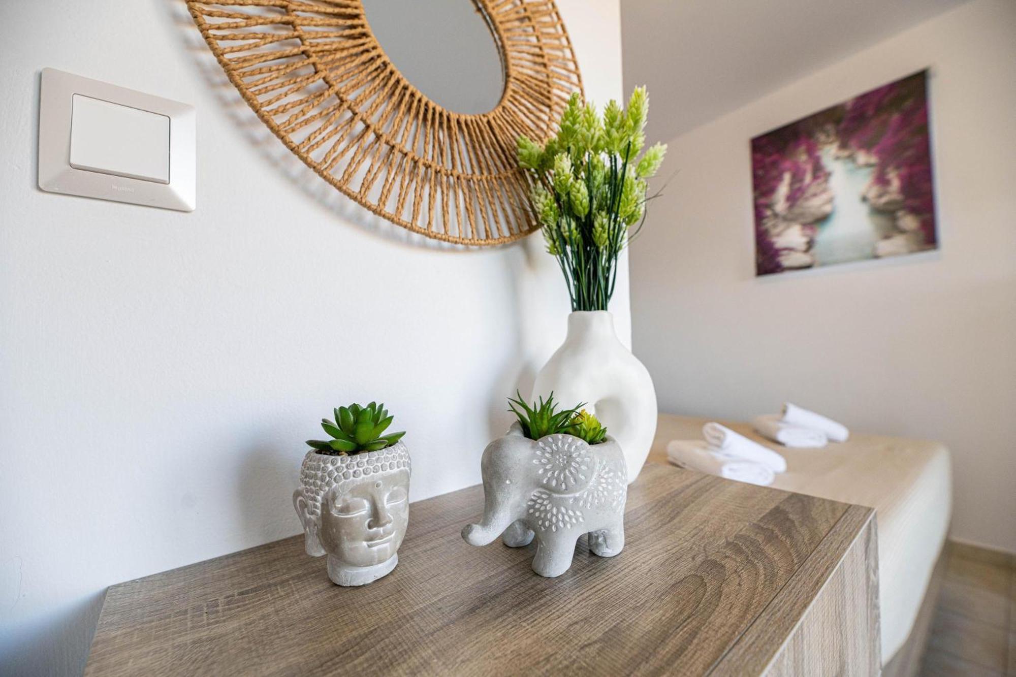 Aperanto Galazio Apartment Archangelos  Eksteriør bilde
