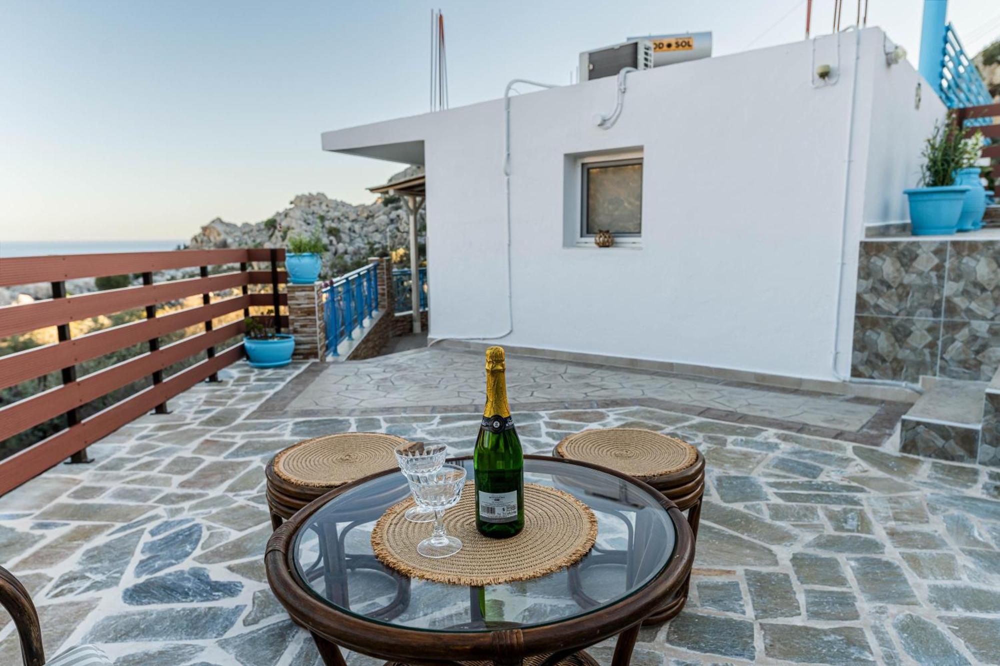 Aperanto Galazio Apartment Archangelos  Eksteriør bilde