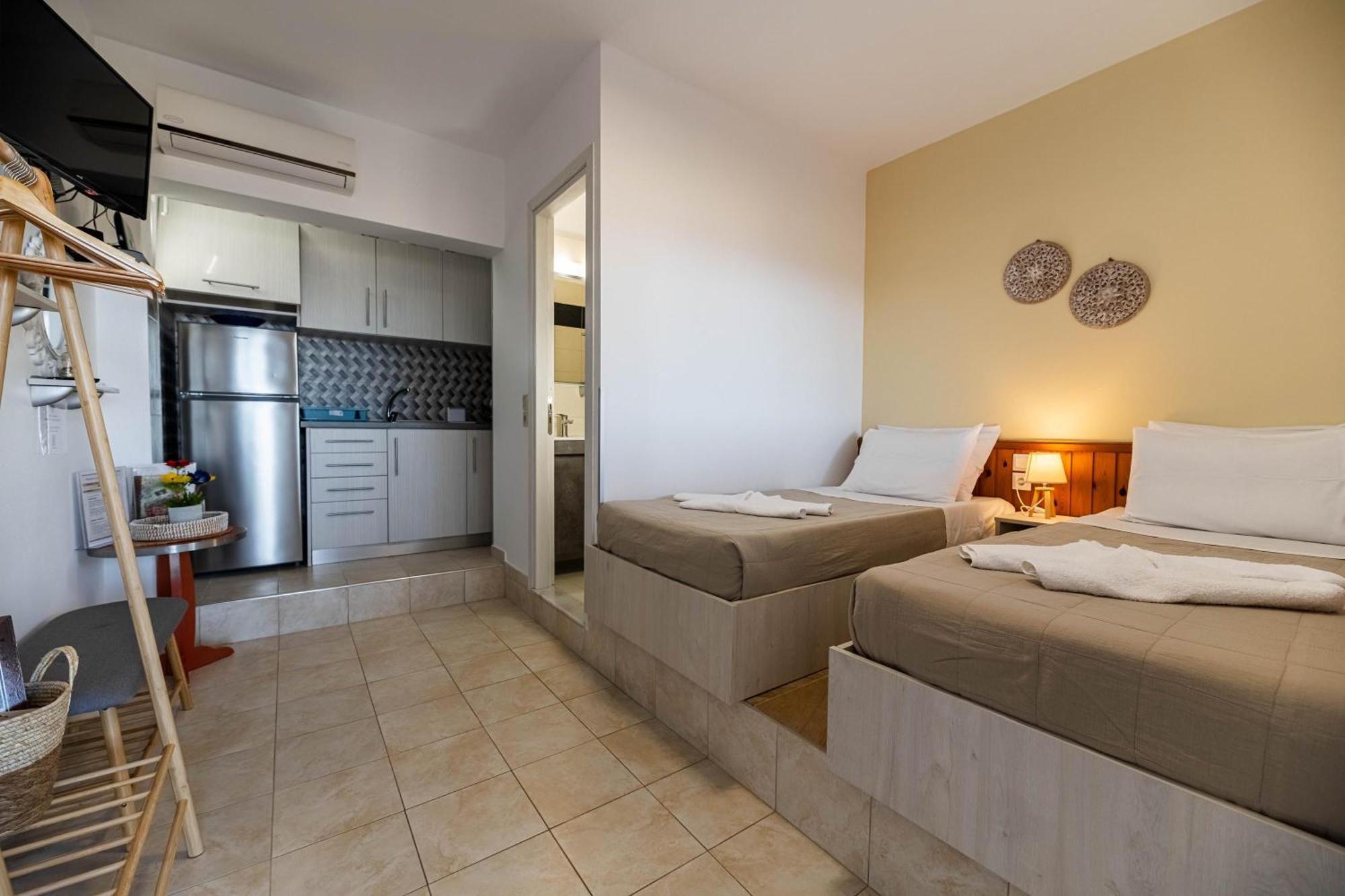 Aperanto Galazio Apartment Archangelos  Eksteriør bilde
