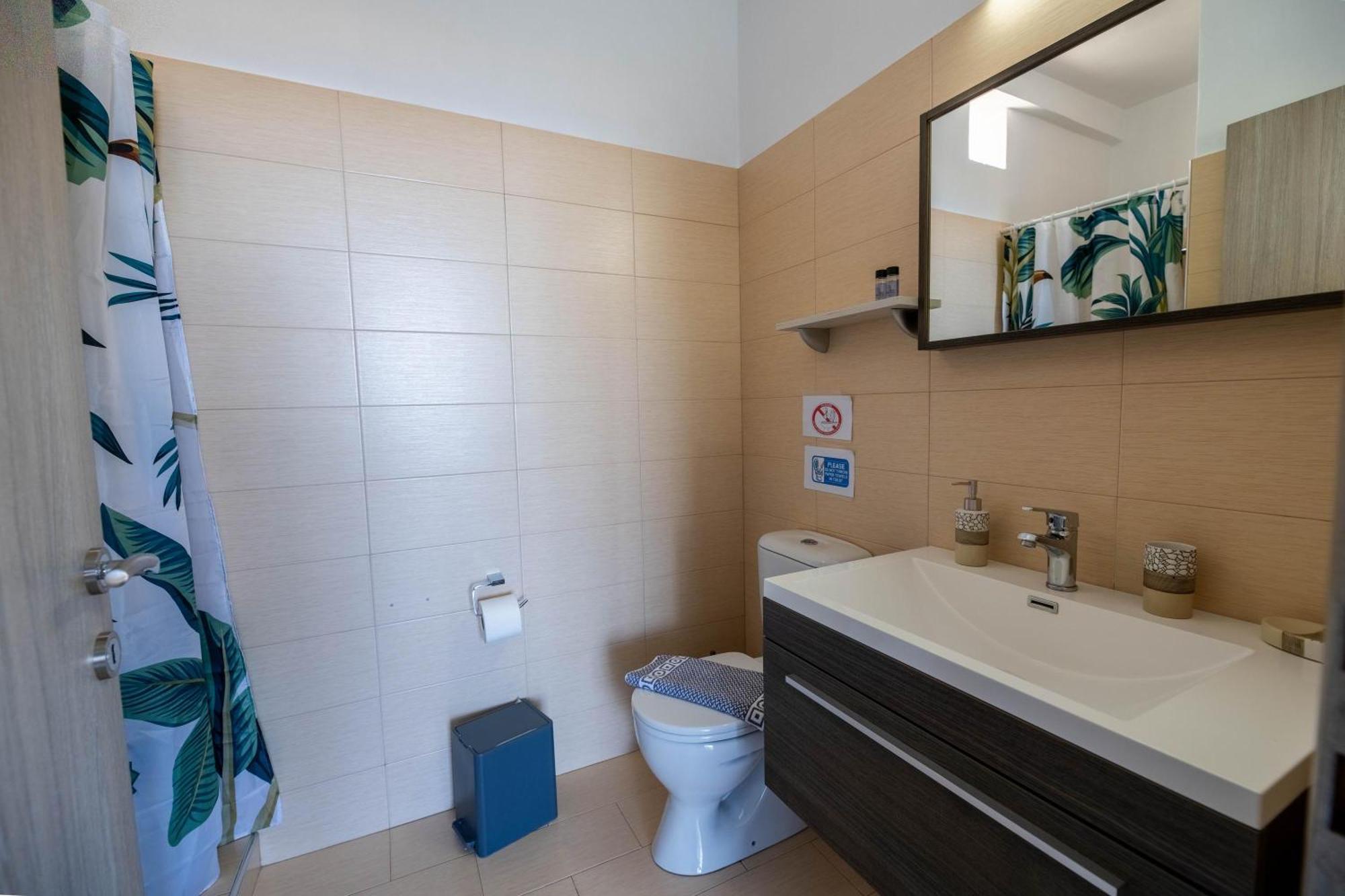 Aperanto Galazio Apartment Archangelos  Eksteriør bilde