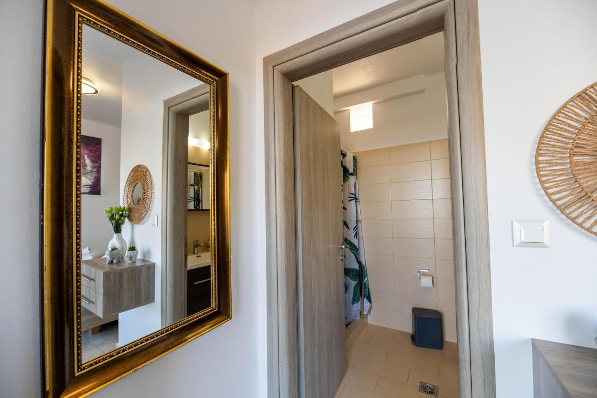 Aperanto Galazio Apartment Archangelos  Eksteriør bilde